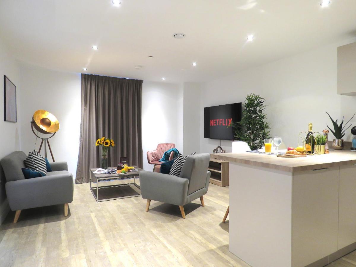 Tudors Esuites Birmingham Corporate Apartments Zewnętrze zdjęcie